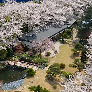 桜泉会館 旅館 Izumi (Osaka)
